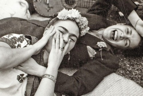 inthemoodtodissolveinthesky:  Frida Kahlo adult photos