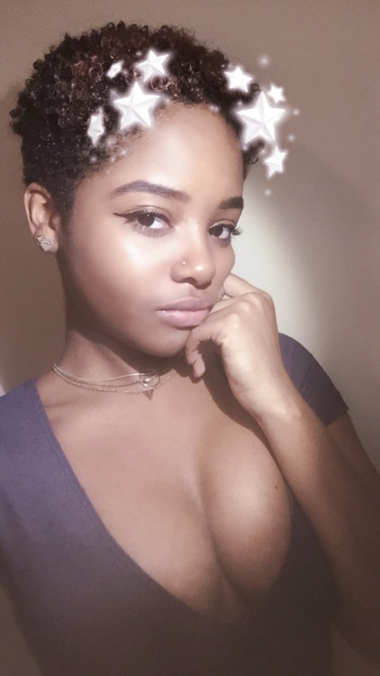 boofbagbandito:  girlsontheplayground: Ima star how could I not shine  girl god damn