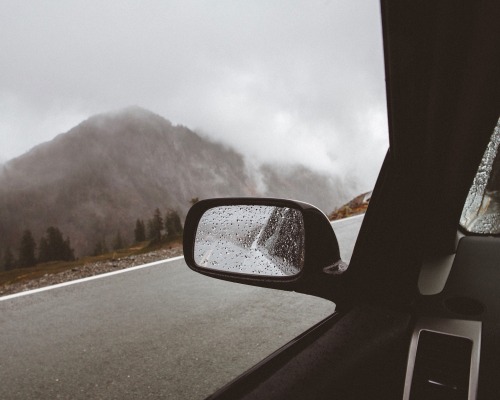 andrewtkearns:Rainy days in the pass.