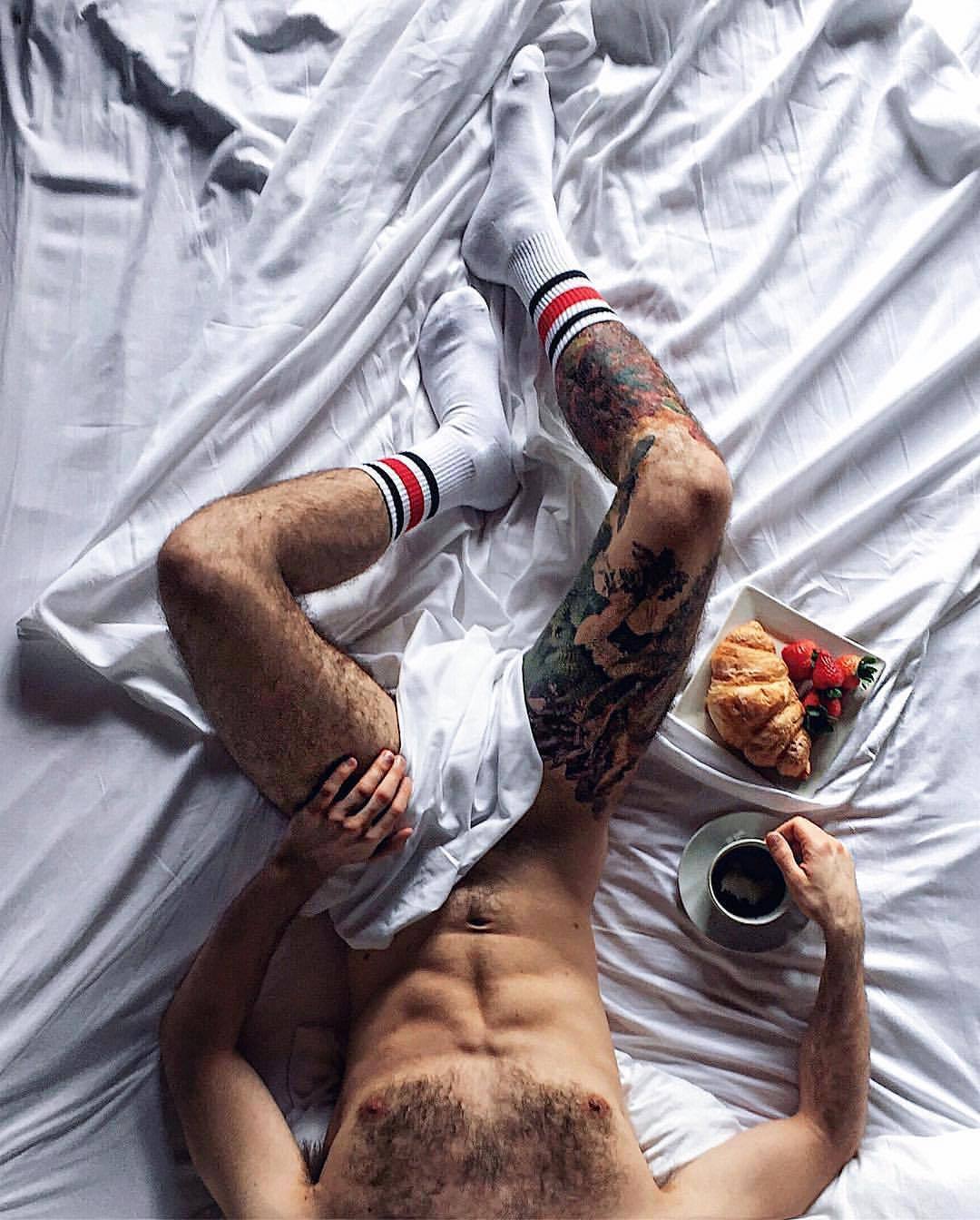 Hot gay guys!