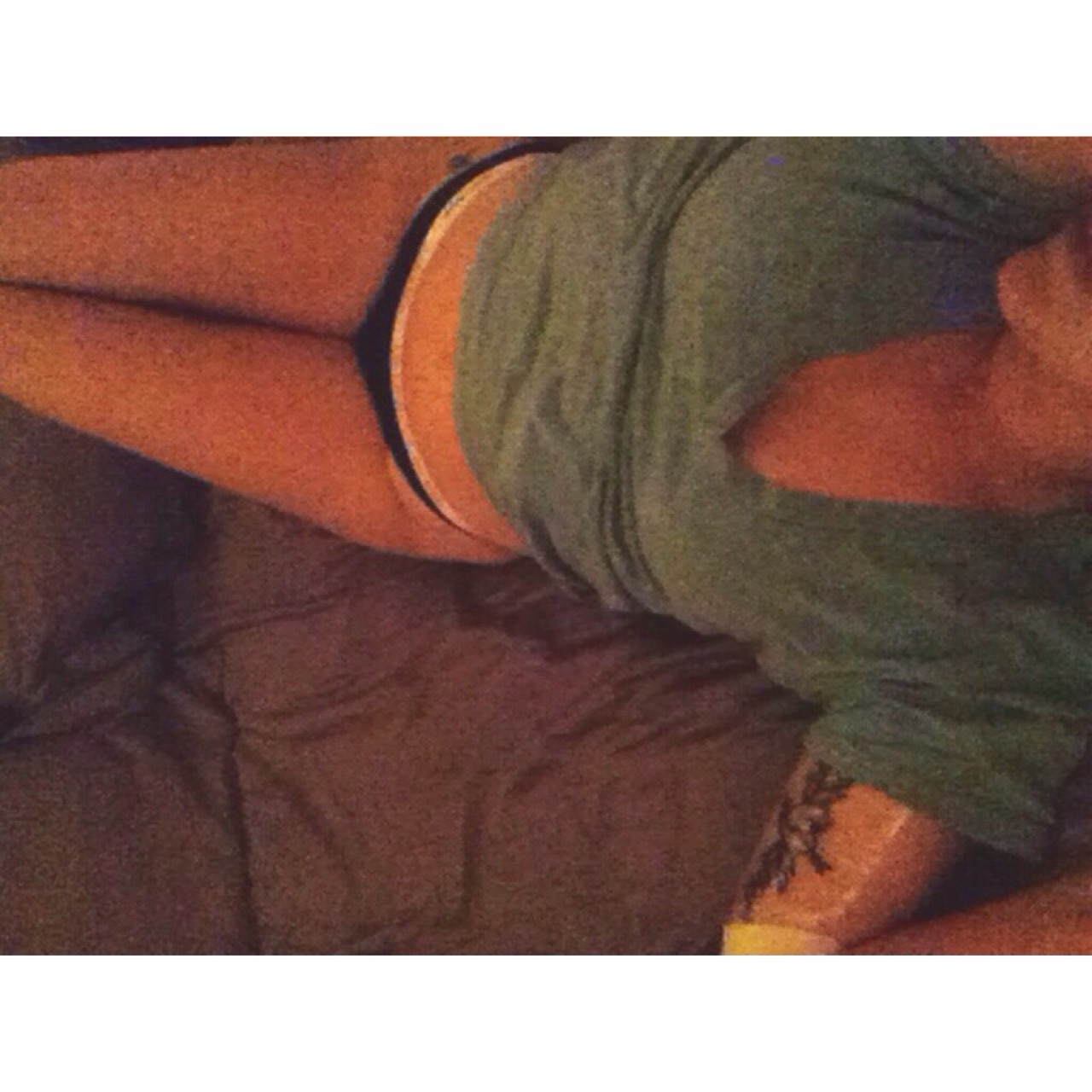 bend-me&ndash;over:  Since I had to remake my NSFW blog (thanks to whoever spread