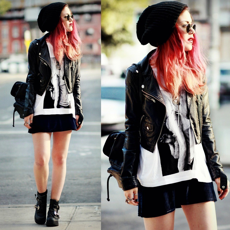 driveshesaid:  Mercury Retrograde. (by Lua P)more on my blog  http://www.le-happy.com