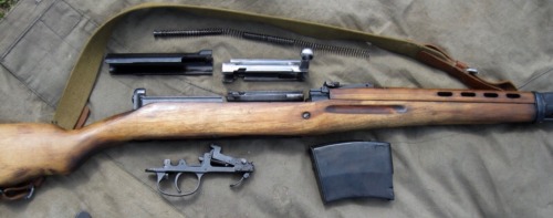 gunsm1th:SVT-40 is a Soviet semi-automatic battle rifle.