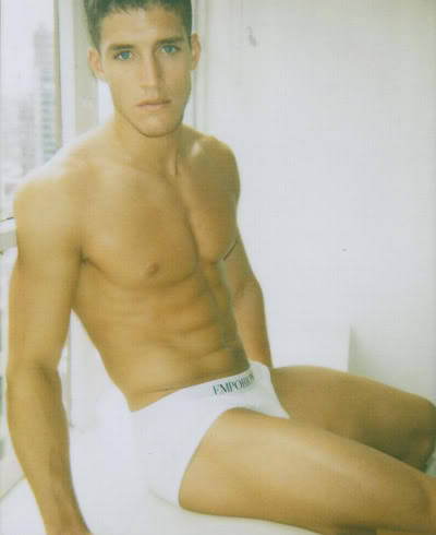 virulentvalmont:  Tyler Kenyon ( Soul Artist Management, Major ) | polaroids. 