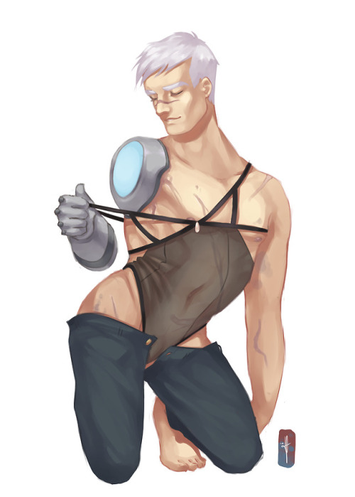 Decided to do the “redraw your old art” challenge. The first one was drawn on February 1
