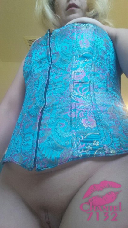 XXX chantel7132:  Blue corset REBLOG & SHARE photo