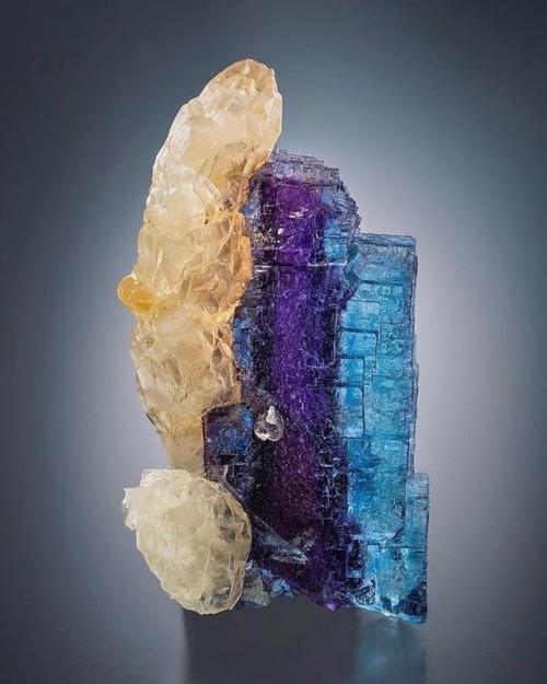 geologypage:  Fluorite with Calcite | #Geology #GeologyPage #Mineral  Locality: Minerva no.1 Mine, Ozark-Mahoning group, Cave-in-Rock, Cave-in-Rock Sub-District, Hardin Co., Illinois, USA  Geology Pagewww.geologypage.com