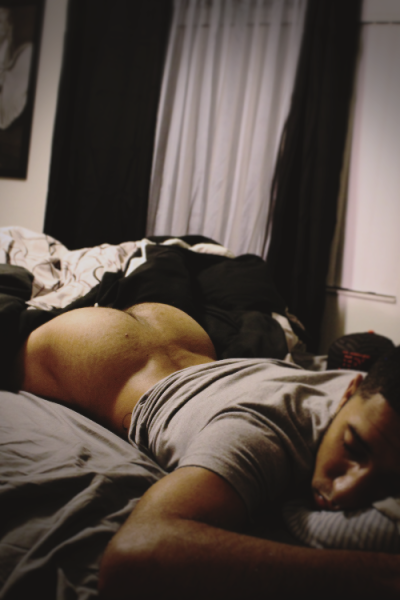 dominicanblackboy:  A hot moment in bed with sexy fat pretty ass and delicious fat