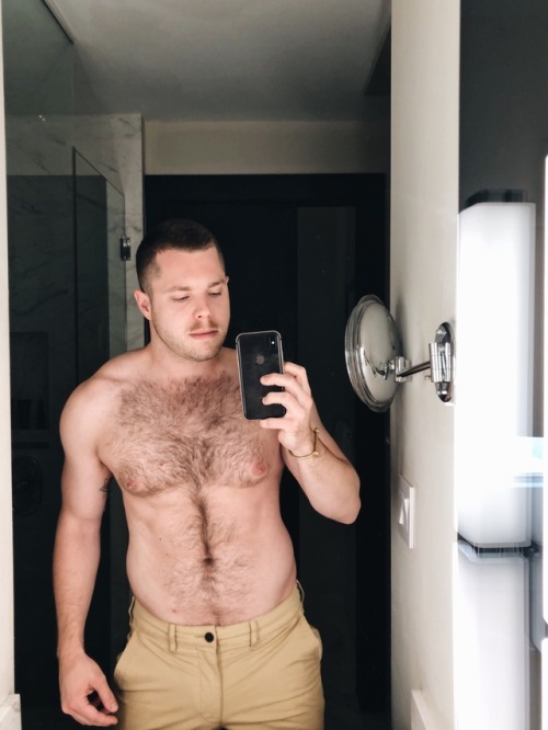 jacksonisaacson:90° and humid in Miami Beach, porn pictures