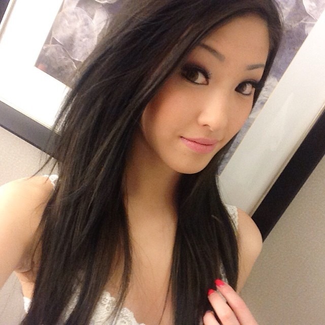 Asian girls/Lingrie