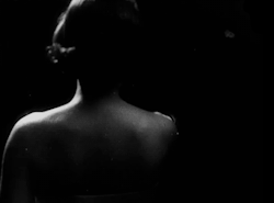 aqua-regia009:  Kvinnors väntan  / Secrets of Women  (1952)  Dir. Ingmar Bergman    
