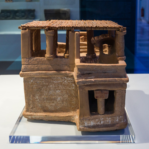 bronze-age-aegean: A clay minoan model (restored) of a house. 1600 BCE. Photo by Jebulon