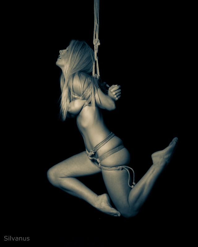 silvanusart: Tillie at her best wearing rope  Love this shibari photo set. Checkout