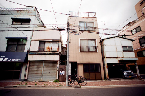 Tokyo 2016 / Canon AV-1 / Canon 17mm/f4 / Fujifilm c100