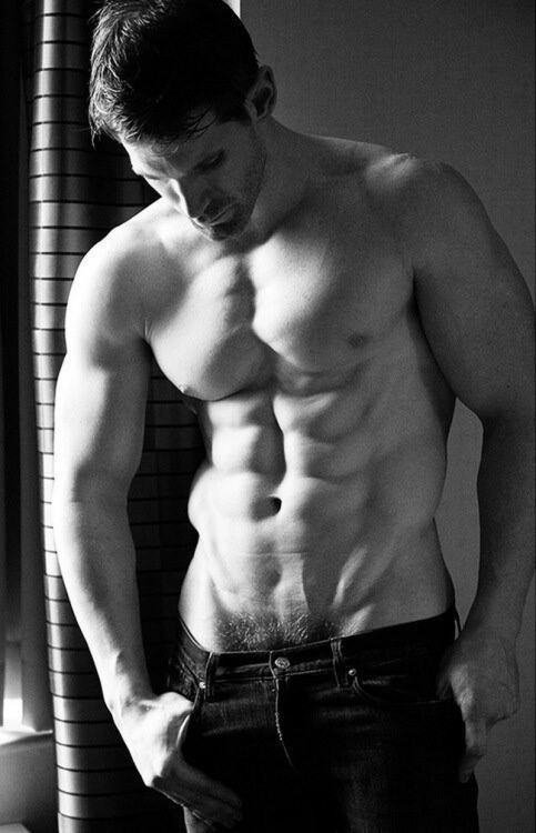 guytopia:  maschio61:  http://maschio61.tumblr.com/archive   GUYT♂PIA