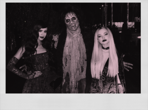 descendantsdaily:  Sofia Carson & Dove Cameron as 2/3 of the Sanderson Sisters at the 25th Hocus Pocus Anniversary Halloween Bash at the Hollywood Forever Cemetery. (Oct 2nd 2018)