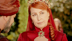 sansaregina:  historical make me choose ♦ @marystewart asked: hürrem sultan or kösem sultan