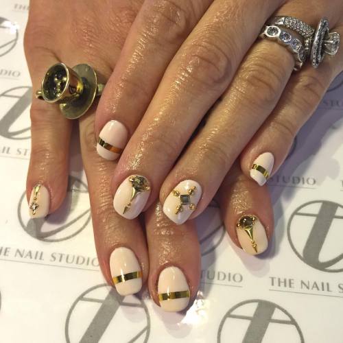 #TheNailStudiobyTO #nailart #naildesigns #nailartist #nailartaddict #nailedit #nailobsession #nailsp