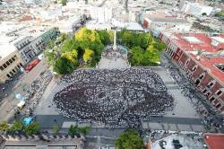 La Catrina monumental en el zócalo de Aguascalientes.