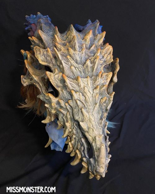 Bone dragon headdress is in the shop! Use the link in my profile or go to https://missmonster.myshop