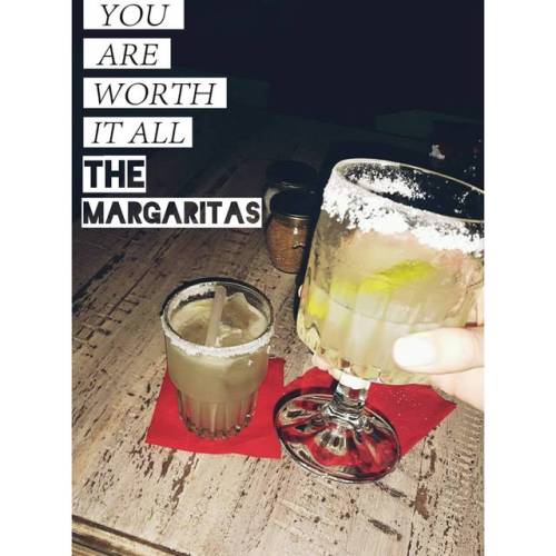 delicacity17: Girls just wanna have….margaritas! Keep reading