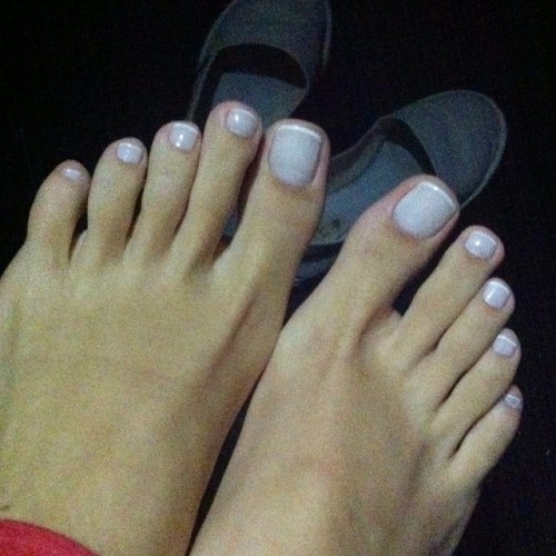 hetish777: pezinhosbrasil: √ Sexy toes
