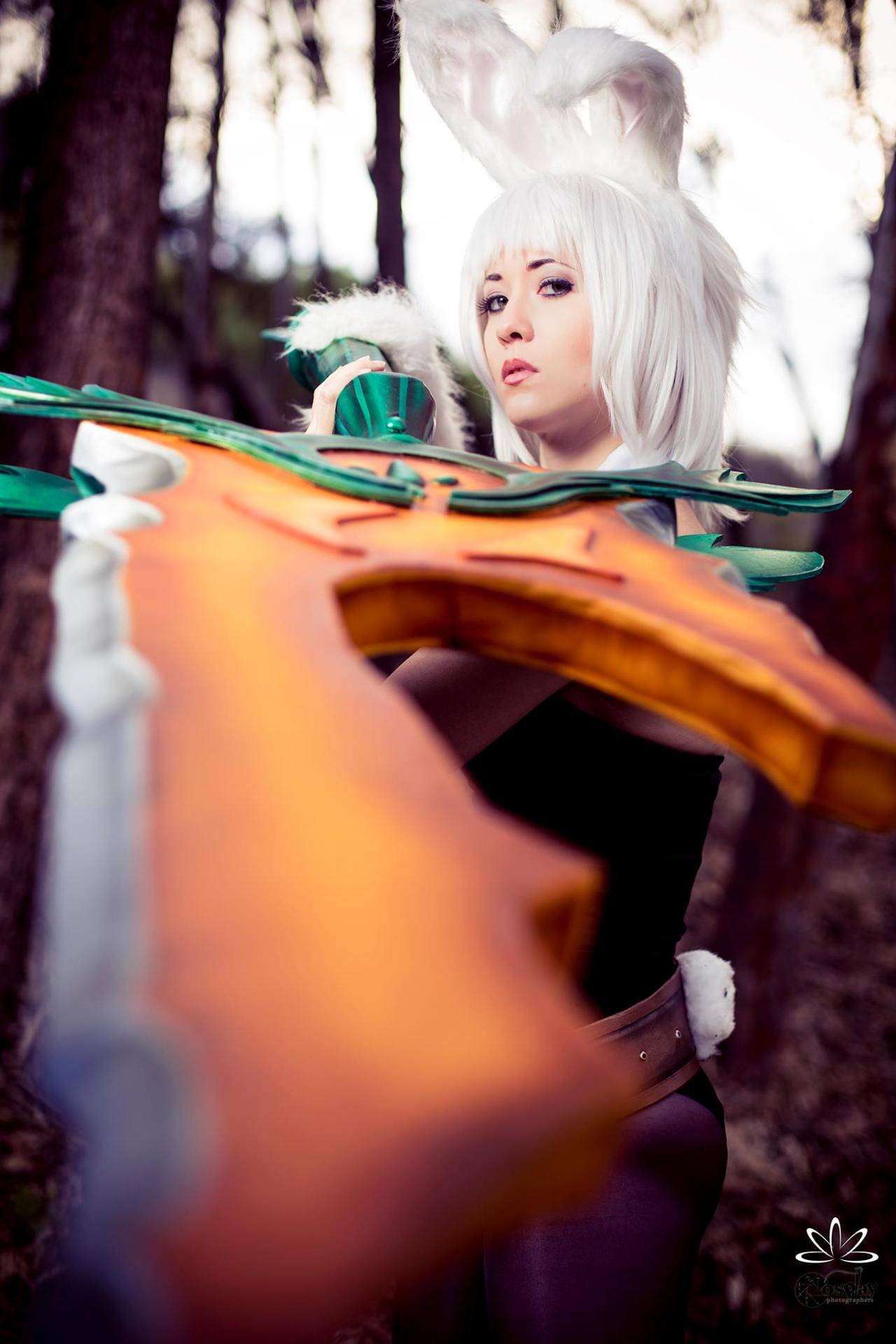 Rundevinrun Cosplay - Riven (Battle Bunny) - League of Legends