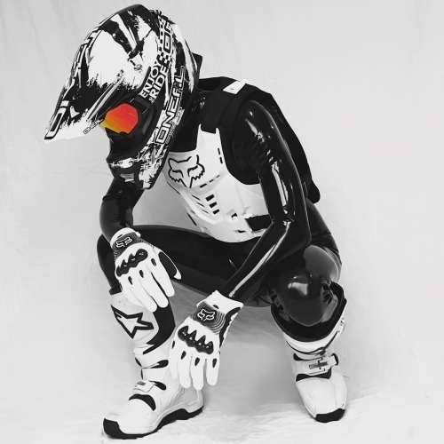 boundrubberboi.tumblr.com/post/152148146539/