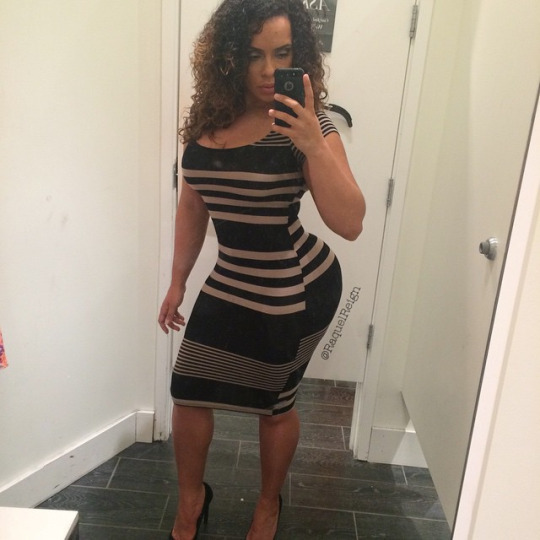 thebiggest1:  Raquel Reign 