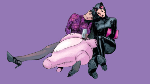 Lois Lane and Selina Kyle in Batman #37 by Clay Mann