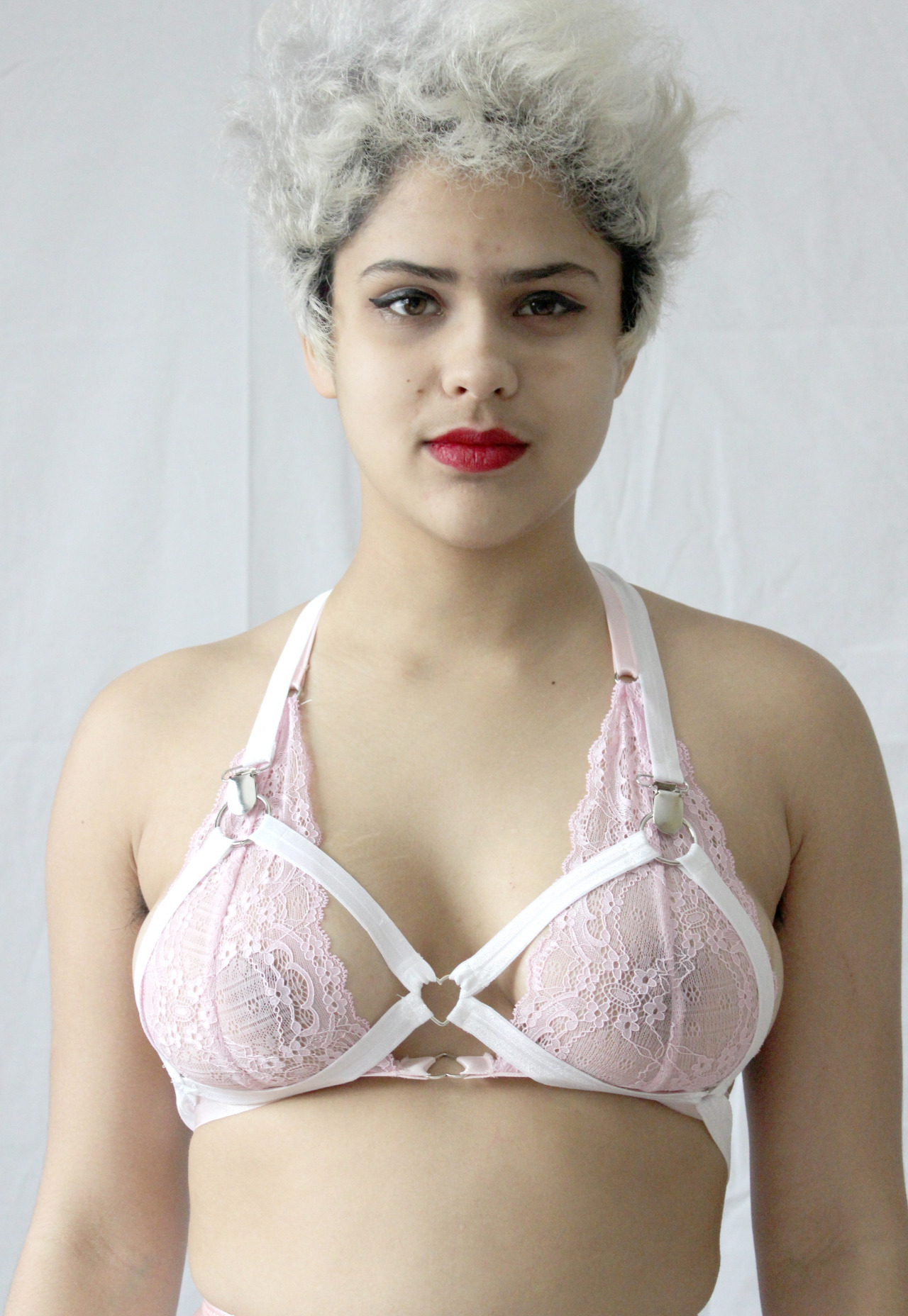 bettiefatal:  White Maila Harness