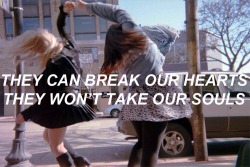 capitallyrics:  Empty Gold // Halsey se7enteenblack