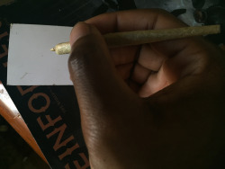 thatsgoodweed:  You know you high when you reach for a pen and its a joint.