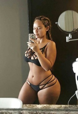 #lovethemCurves