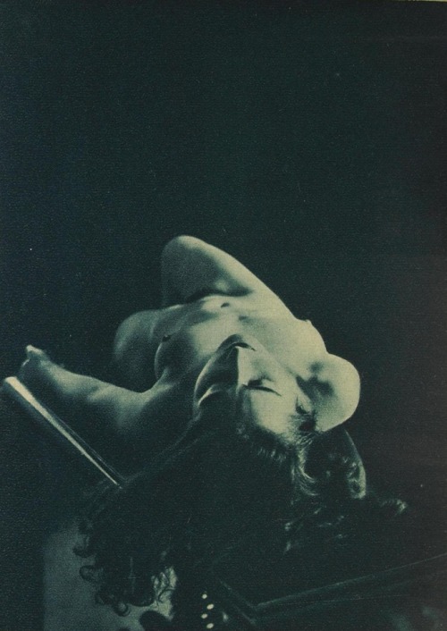 holdthisphoto:  1931 
