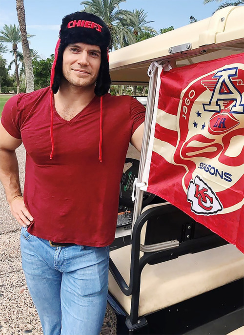 raspberrydreamclouds:mrcavill:Henry Cavill, September 6, 2019 | It’s a chilly 95 degrees here in Pho