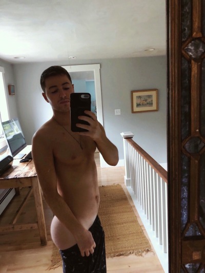 saratogagay:homocrisis:Casual Sunday morning selfies👅