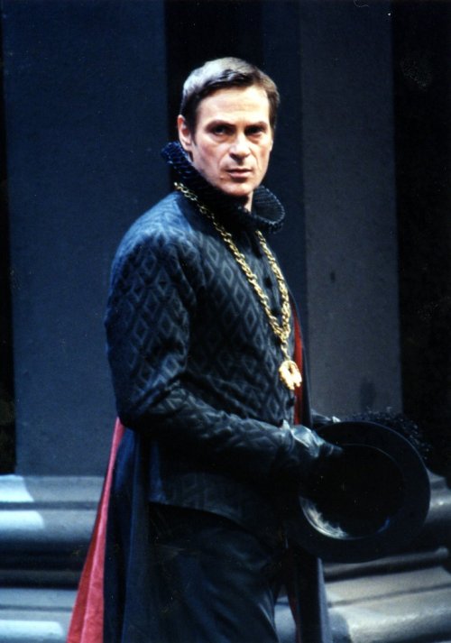 madamecuratrix:Simon Keenlyside, British opera baritone, as Rodrigo, Marquis of Posa, in Verdi&rsquo