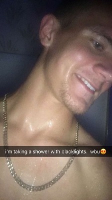 snapboysbaited:  (Requested) Joe, 19 huge fuckboy with a long ass dick, literally sent pics within the first 5 minutes 😋  DM if you would like me to bait someone for you((: