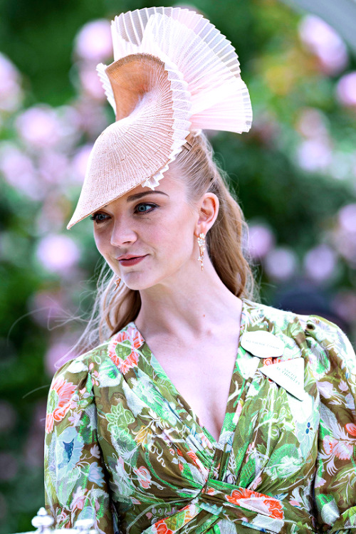 nataliedormernews:Natalie Dormer on day 3 of Royal Ascot at Ascot Racecourse on June 20, 2019 in Asc