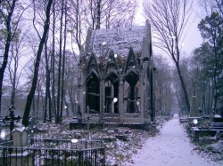 lacrimis:Cimitero de Cuneo, Italy