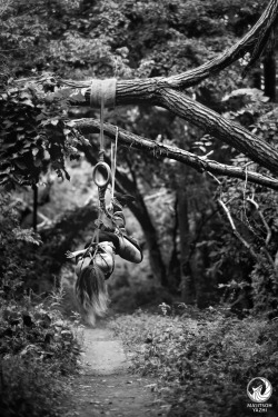 maiitsohyazhi:  Lilith on the Trails (Rope