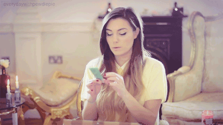 everydaywithpewdiepie:  2k Special Marzia Gifset (2) (To see all of my 2k Specials