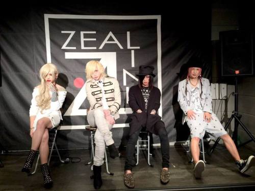 the-secret-life-in-asia:  Mejibray 