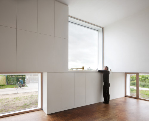jpn-arch:  Zero Energy House Lokeren // BLAF Architecten {ph cr. Stijn Bollard}