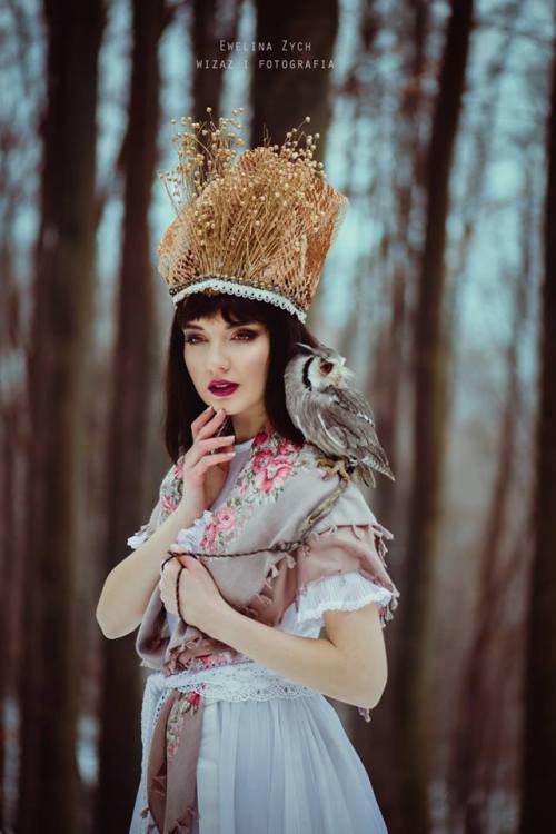 lamus-dworski:Slavic fusion in photoshoot by Polish photographer and stylist Ewelina Zych.