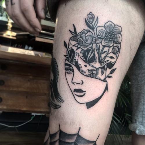 iainsellar: On my bud @joeybgoode at The Black Lodge this morning, cheers man! To book mail 9theblac
