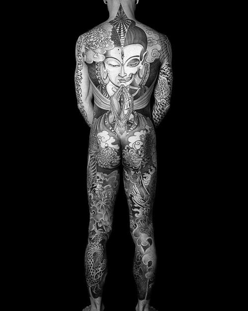 sacredyantratattoostudio: Tattoos by @rinzing_sy on Guillaume Foto by @angeliquestehli #sacredyant