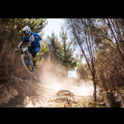 australianmountainbikemag: Tweaking some shots from this weekends final round of NSW downhill at Mt