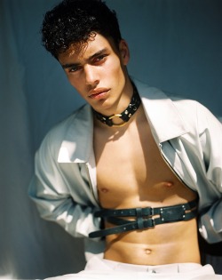 ohthentic:  themitchme:Younes Kahlaoui by Le Cam Romain  Oh